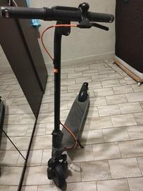 Monopattino Ninebot KickScooter E2 Plus