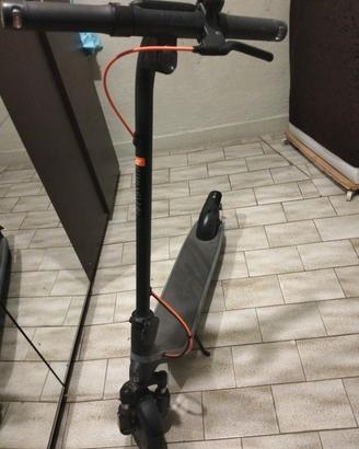 Monopattino Ninebot KickScooter E2 Plus