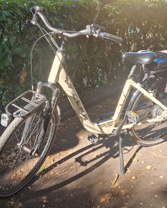 Bici da donna assistita
