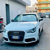 Audi A1 1.6 TDI sport back cambio automatico