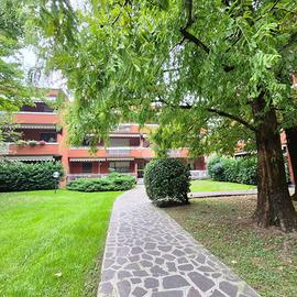 6 LOCALI A PESCHIERA BORROMEO
