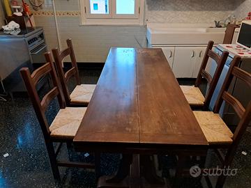 Tavolo  pesante antico estens.+4 sedie entro 23.02