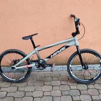  bicicletta BMX INSPIRE