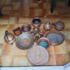 Vasellame vintage in rame.