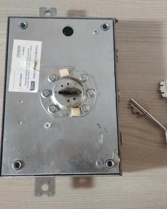 Serratura per porta blindata DIERRE