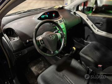 Toyota Yaris 1.0 Benzina – 2006 – 134.000 km