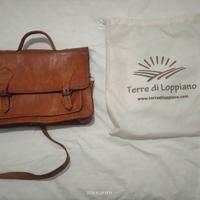 Borsa ila tracolla in vera pelle fatta a mano 