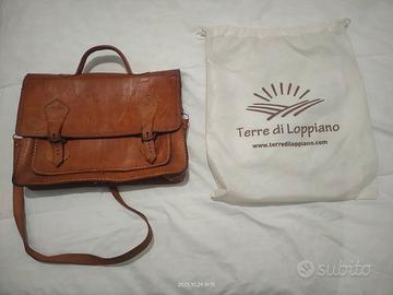 Borsa ila tracolla in vera pelle fatta a mano 