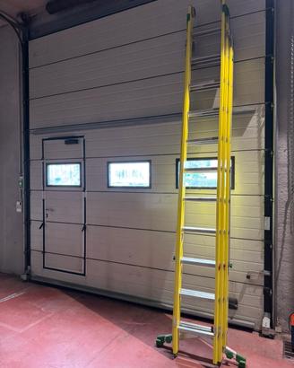 Scala Facal professionale con 3 alzate  trattabile