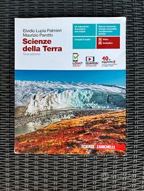 Libro di testo superiori