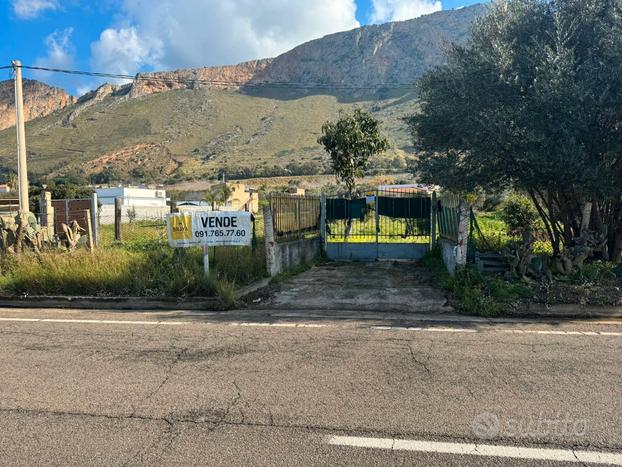 Terreno agricolo a pochi metri dal mare Terrasini