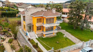 PORZIONE DI BIFAMILIARE A CERRO VERONESE