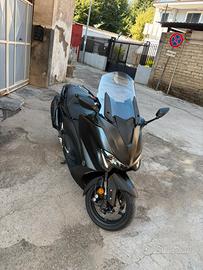 Tmax 560 2020