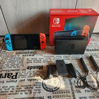 Nintendo Switch con Accessori Originali e Scatola