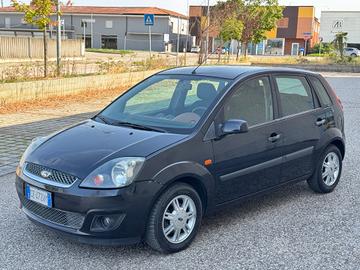Ford Fiesta 1.4 TDCi 5p. Ghia