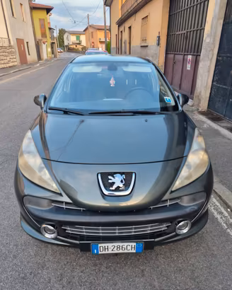 Peugeot 207 75CV 5p. X Line