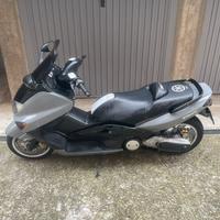 T-Max 500 2001