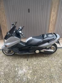 T-Max 500 2001