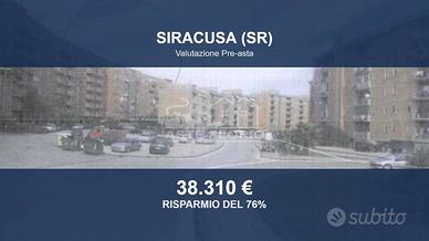 Immobile in asta di 117 m² con più di 5 locali a S
