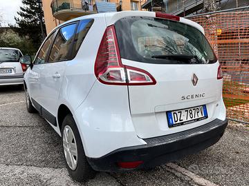 RENAULT Scénic 3ª serie