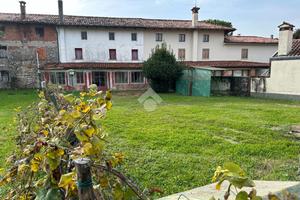CASA SEMINDIPENDENTE A POZZUOLO DEL FRIULI