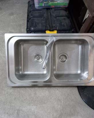 lavandino in acciaio 