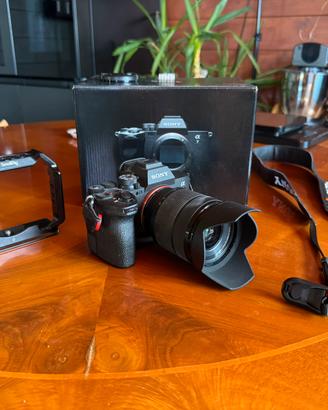 Sony A7 IV + 28-70mm OSS + SmallRig — 4.247 scatti