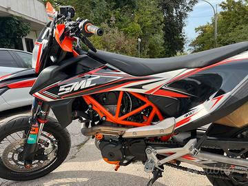 Ktm 690 smc r 2020