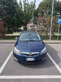 Opel Astra 1.7 CDTI 110CV Sports Tourer Cosmo
