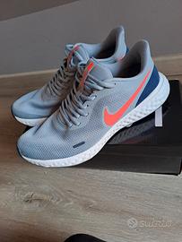 Nike Air Revolution 