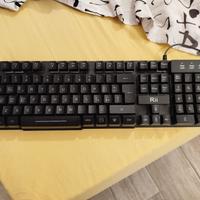 Tastiera da gaming Rii RGB cablata
