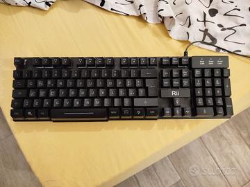 Tastiera da gaming Rii RGB cablata