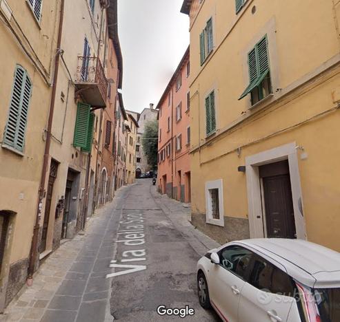 Quadrilocale perugia centro. libero