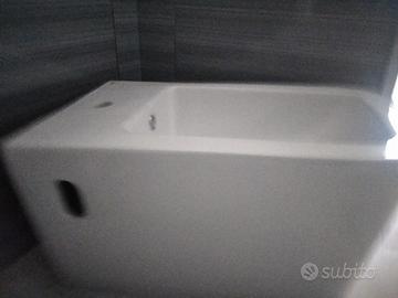 serie sanitari sospesi e a terra filo parete