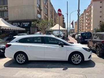 Opel Astra D Iva Esposta Garanzia Finanziabile
