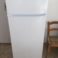 Frigorifero con congelatore