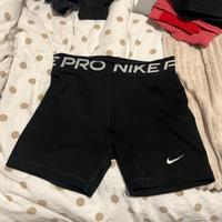 pantaloncini Nike Pro S/M neri