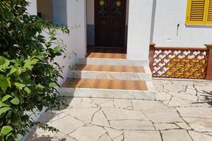 villetta con giardino 