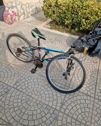 bici MTB montana taglia piccola 