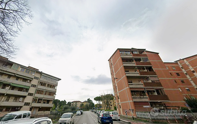 Stanza Singola con Balcone e condominio incluso