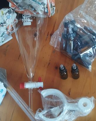 imbuto separatore olio essenziali 