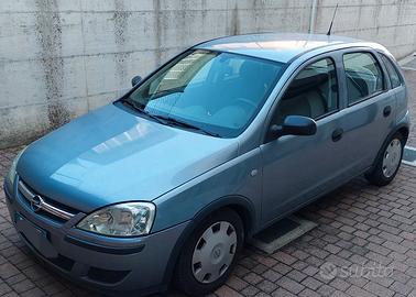 Opel Corsa C 2004