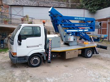 Nissan Cabstar con Piattaforma