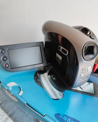VIDEOCAMERA DIGITALE QUASI NUOVA FUNZIONANTE 