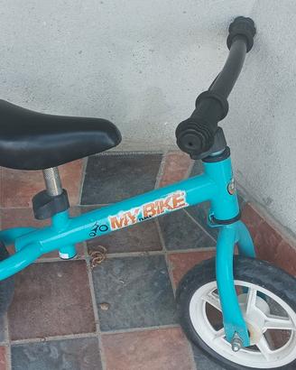 Bicicletta senza pedali 