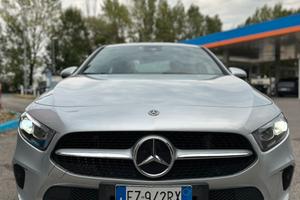 Mercedes-Benz Classe A 180d Sedan