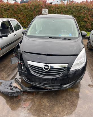 Opel Meriva B per ricambi