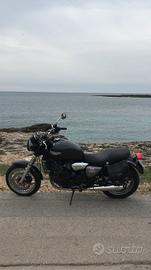 Triumph Legend 900