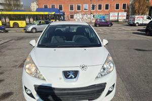 Peugeot 207 benz 2009 bianca perfette condizioni