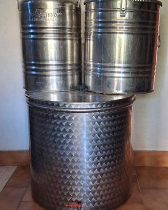 N. 3 contenitori inox per olio: 200L + 70L + 50L